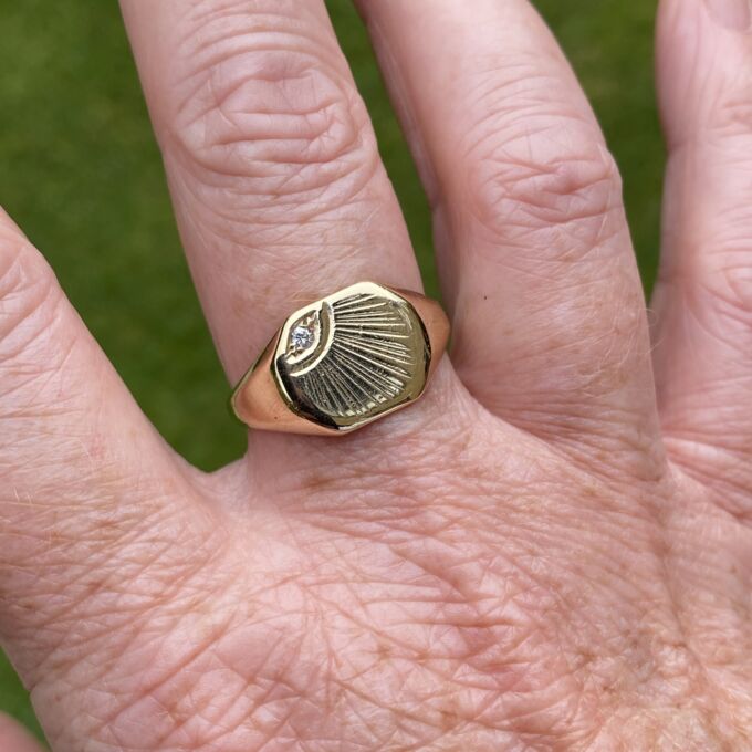 Sun Ray Signet Ring in 9ct Gold