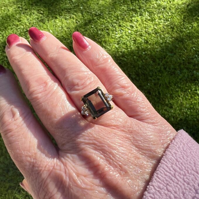 Smoky Quartz Ring in 9ct Gold