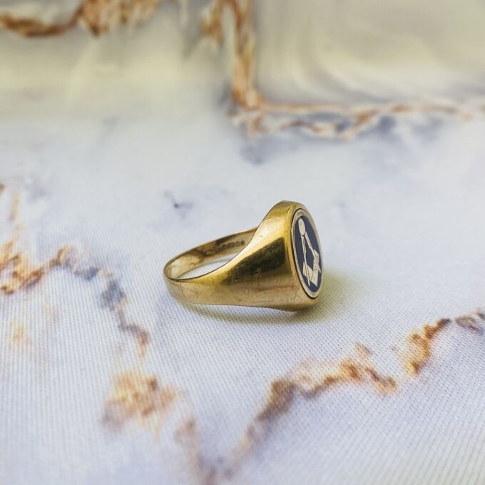 Masonic Swivel Ring in 9ct Gold