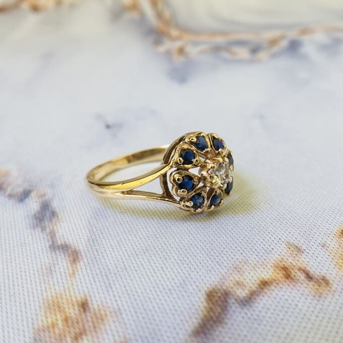Sapphire Cluster Ring in 9ct Gold