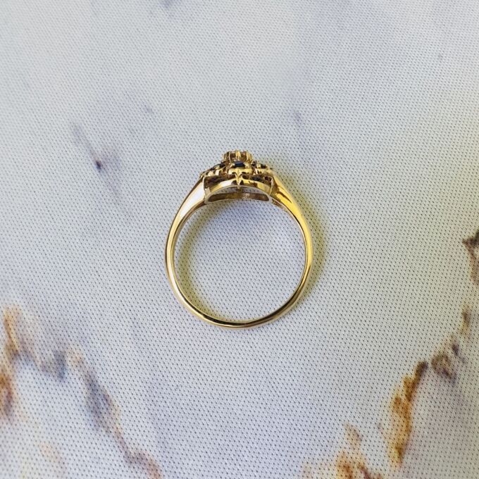 Sapphire Cluster Ring in 9ct Gold