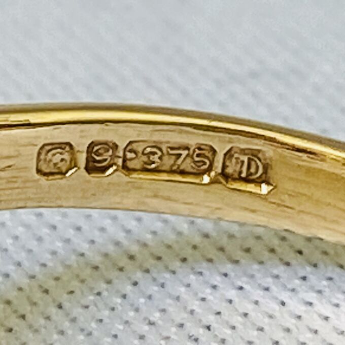 Sapphire Cluster Ring in 9ct Gold