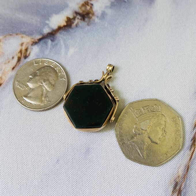 Hexagonal Swivel Fob Pendant in 9ct Gold