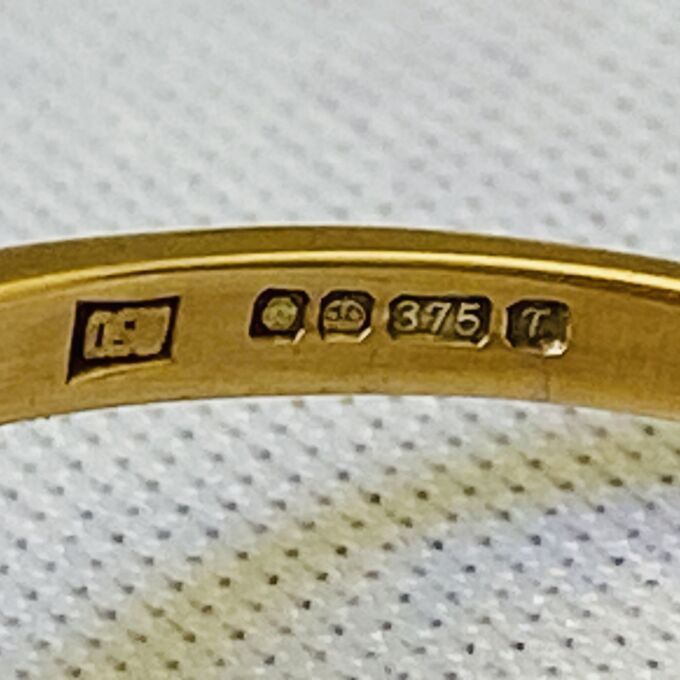 Carnelian Solitaire Ring in 9ct Gold