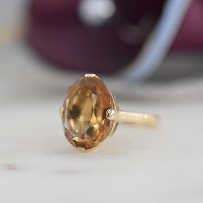Oval Citrine Ring in 9ct Gold