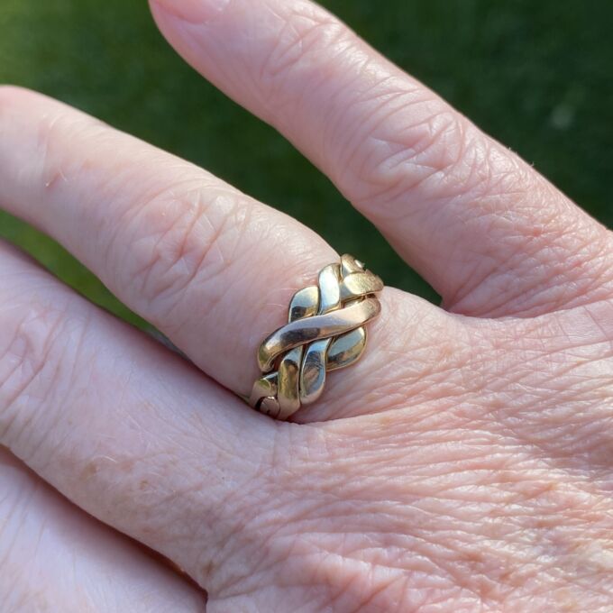 Four Piece Puzzle Ring in 9ct Gold