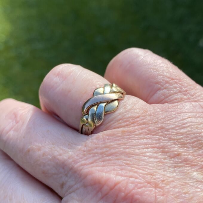 Four Piece Puzzle Ring in 9ct Gold