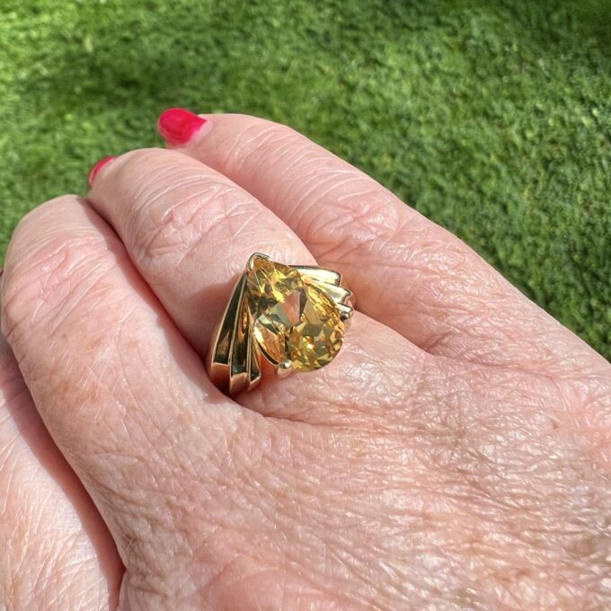 Pear Citrine Ring in 10k Gold