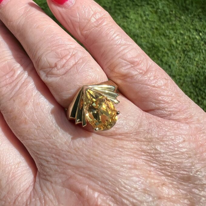 Pear Citrine Ring in 10k Gold