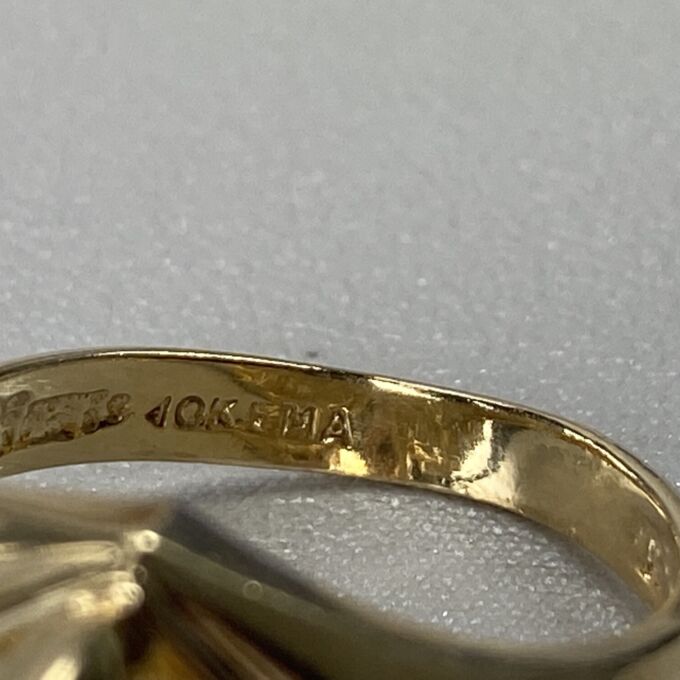 Pear Citrine Ring in 10k Gold