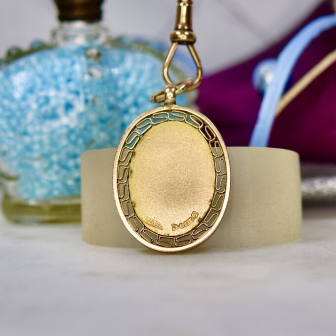 Oval Shield Antique Medallion Pendant in 9ct Gold
