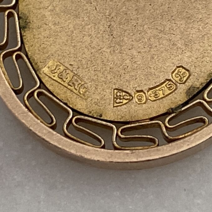 Oval Shield Antique Medallion Pendant in 9ct Gold