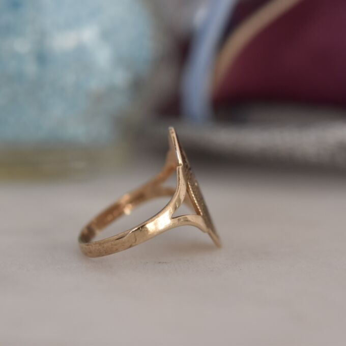 Elongated Oval Engraved Ring in 9ct Gold