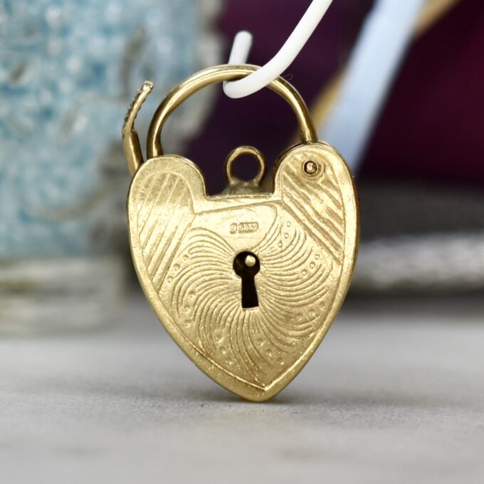 Geometric Design Heart Padlock in 9ct Gold