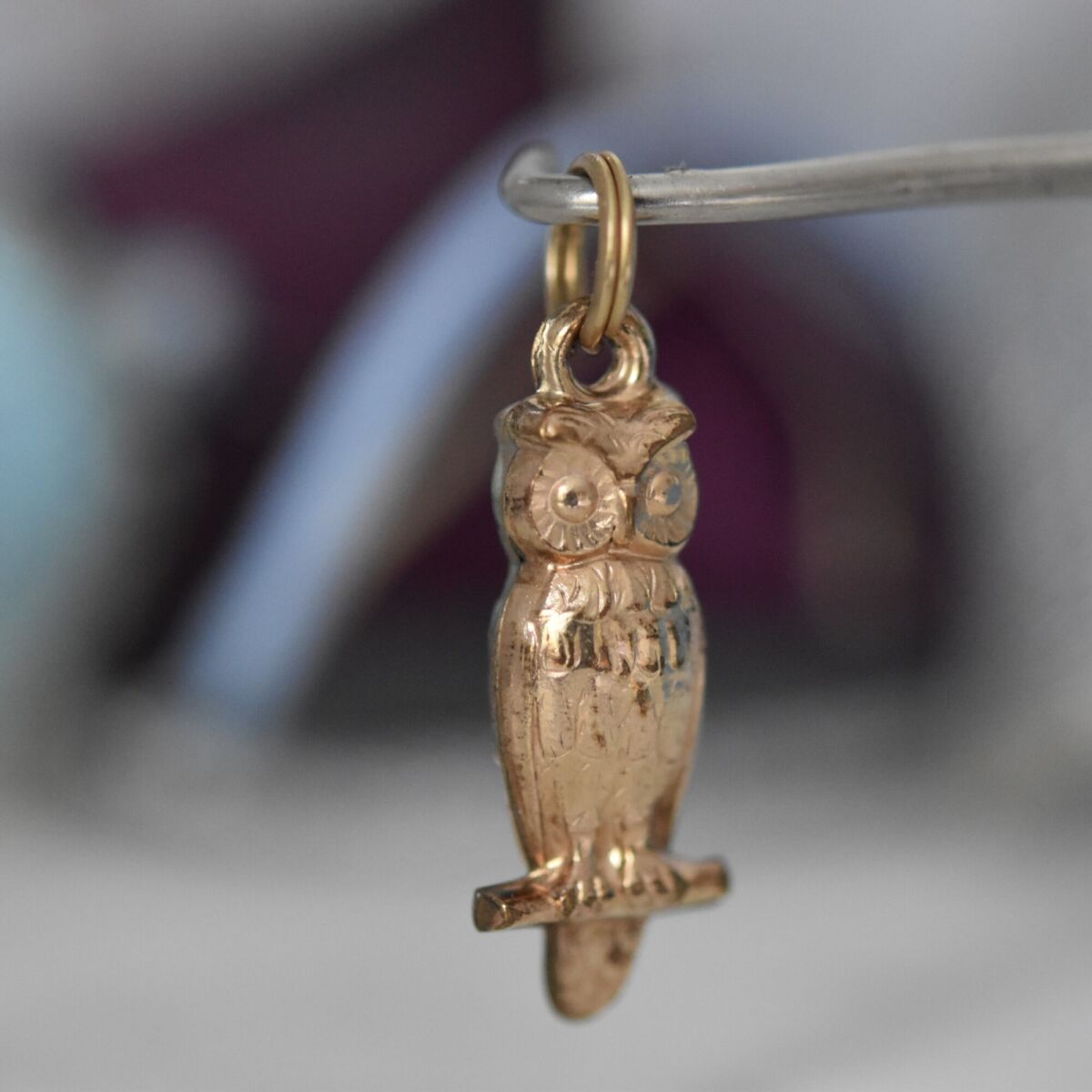 9ct gold owl pendant