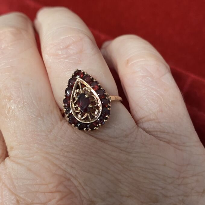 Ornate Garnet Cluster Ring in 9ct Gold