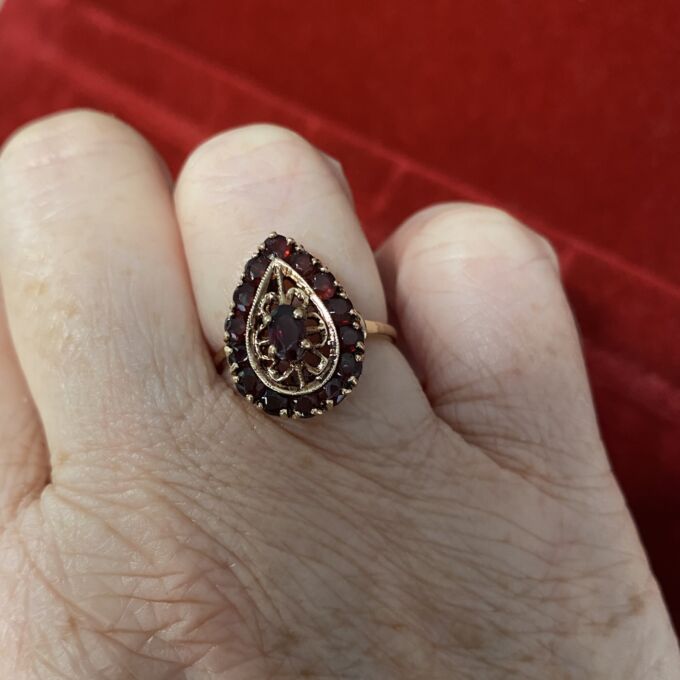 Ornate Garnet Cluster Ring in 9ct Gold