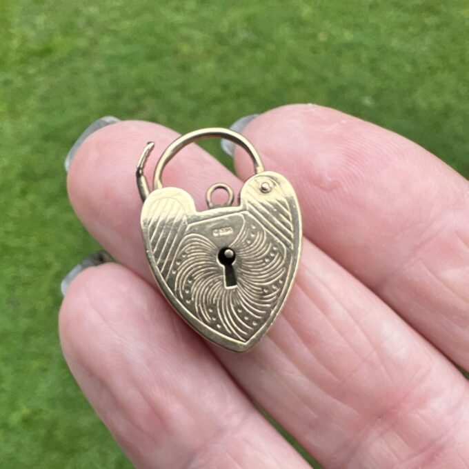 Geometric Design Heart Padlock in 9ct Gold
