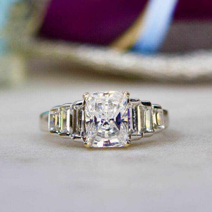 Seven Stone Ring in 9ct White Gold