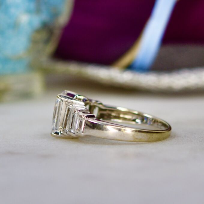 Seven Stone Ring in 9ct White Gold