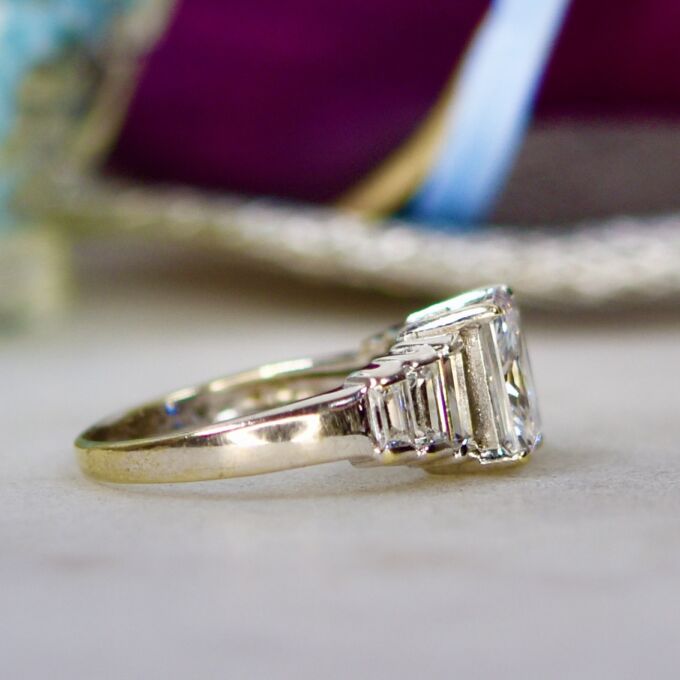 Seven Stone Ring in 9ct White Gold