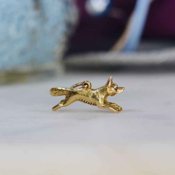 Running Fox Charm Pendant in 9ct Gold