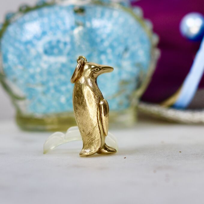 Penguin Pendant in 9ct Gold