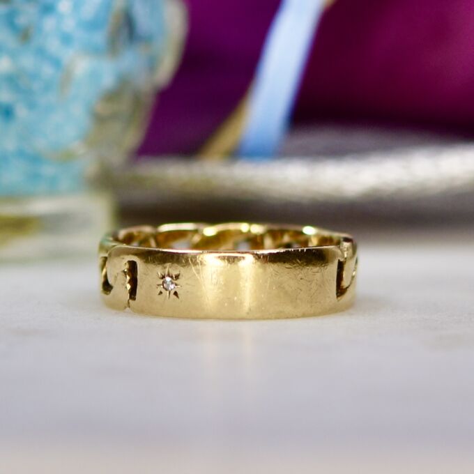 Chain Design Band Ring in 9ct Gold