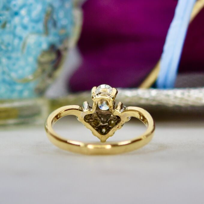 Fancy Wishbone or Chevron Ring in 9ct Gold