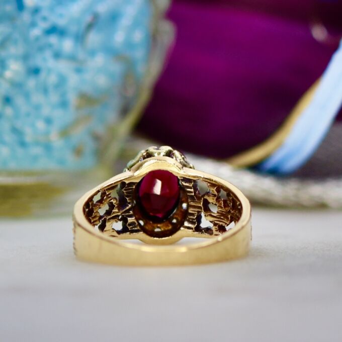 Garnet Ring in 9ct Gold