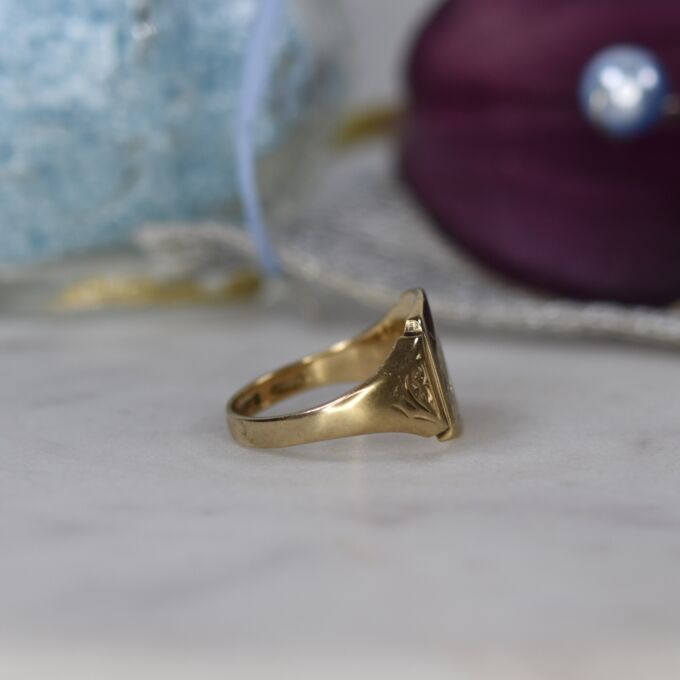 Part Engraved Signet Ring in 9ct Gold