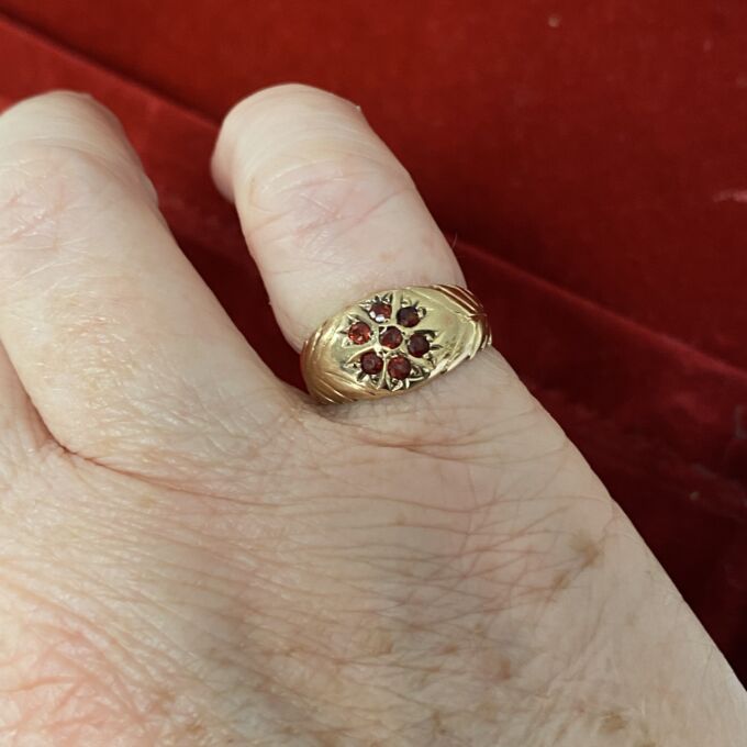 Garnet Cluster Ring in 9ct Gold