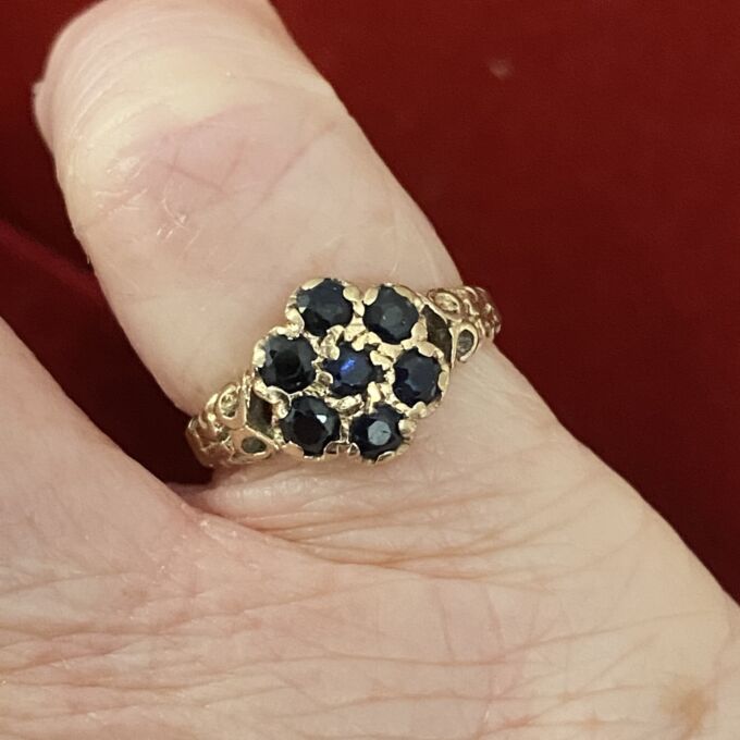 Sapphire Cluster Ring in 9ct Gold