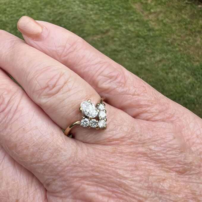 Fancy Wishbone or Chevron Ring in 9ct Gold