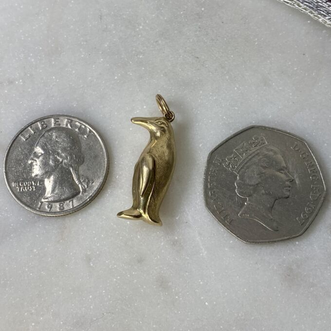 Penguin Pendant in 9ct Gold