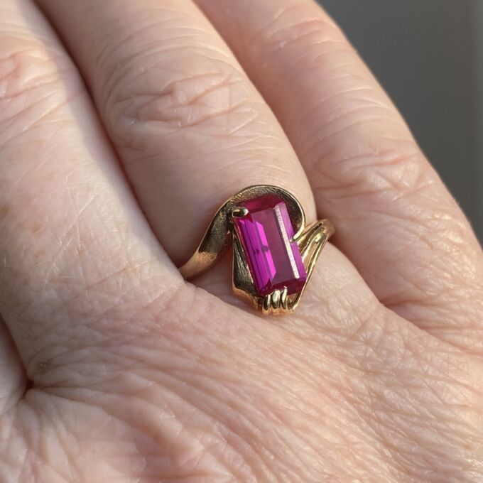 Synthetic Ruby Ring in 10ct Gold