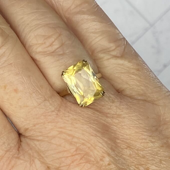 Citrine Ring in 9ct Gold