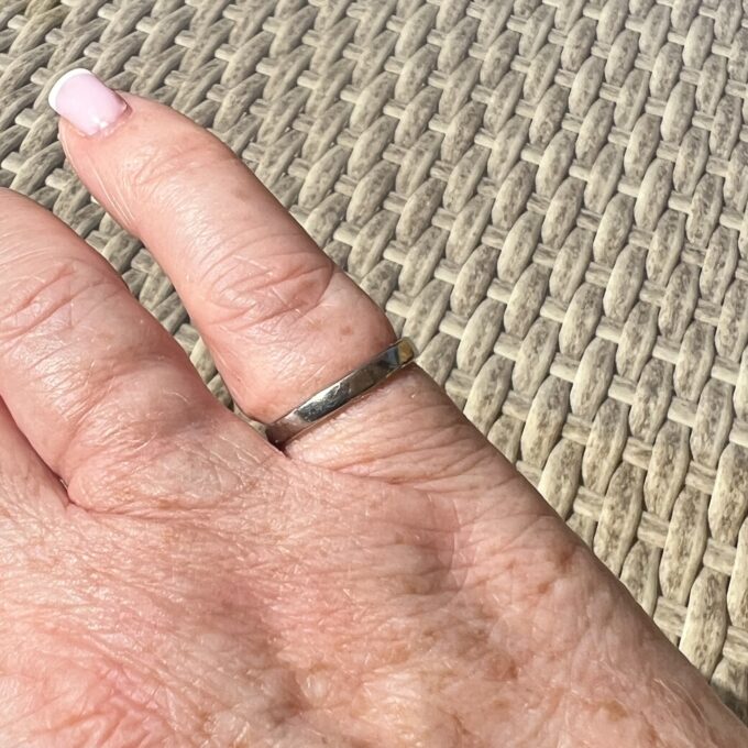 Simple Band Ring in Platinum