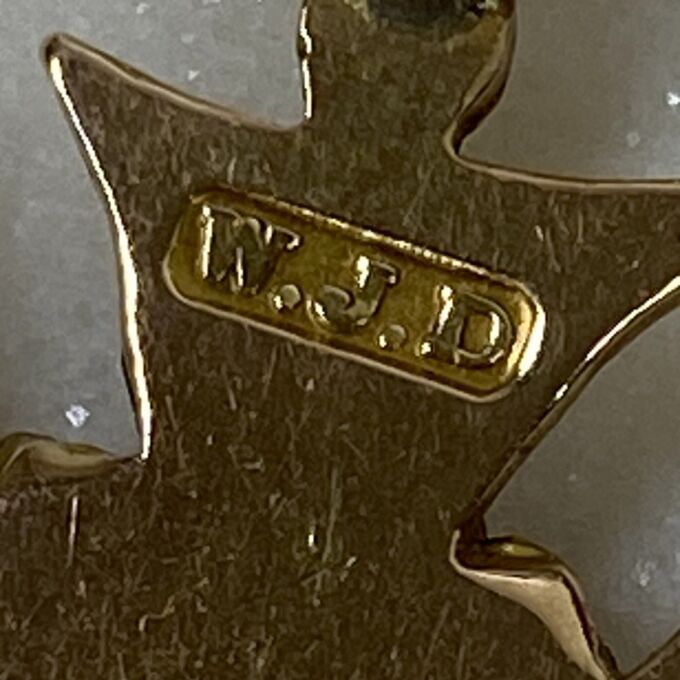 Antique Medallion Pendant in 9ct Gold