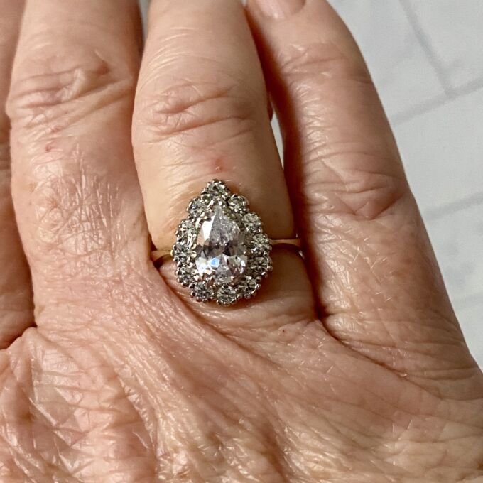 Pear Cluster Ring in 9ct Gold