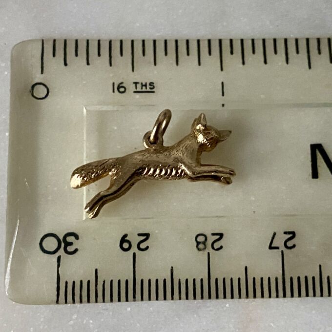 Running Fox Charm Pendant in 9ct Gold