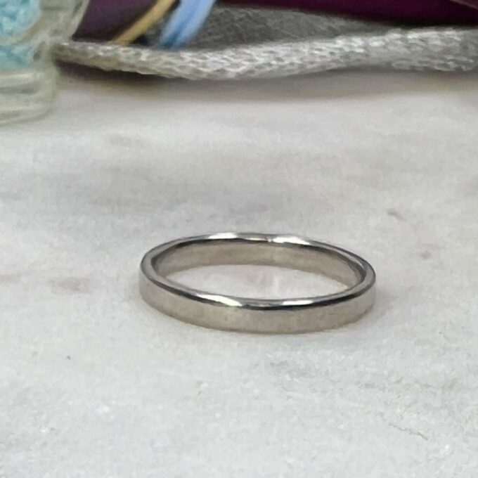 Simple Band Ring in Platinum