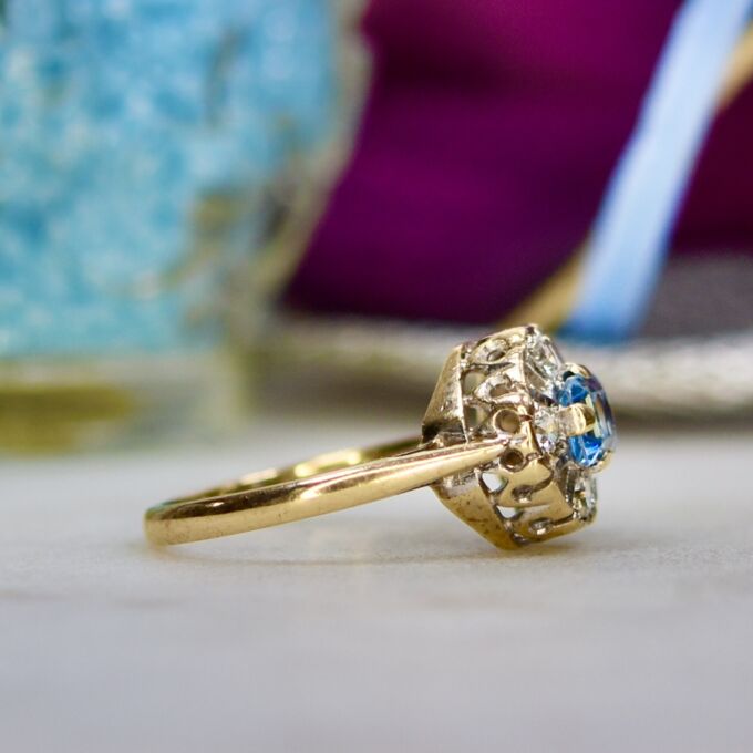 Cross Design Ring in 9ct Gold