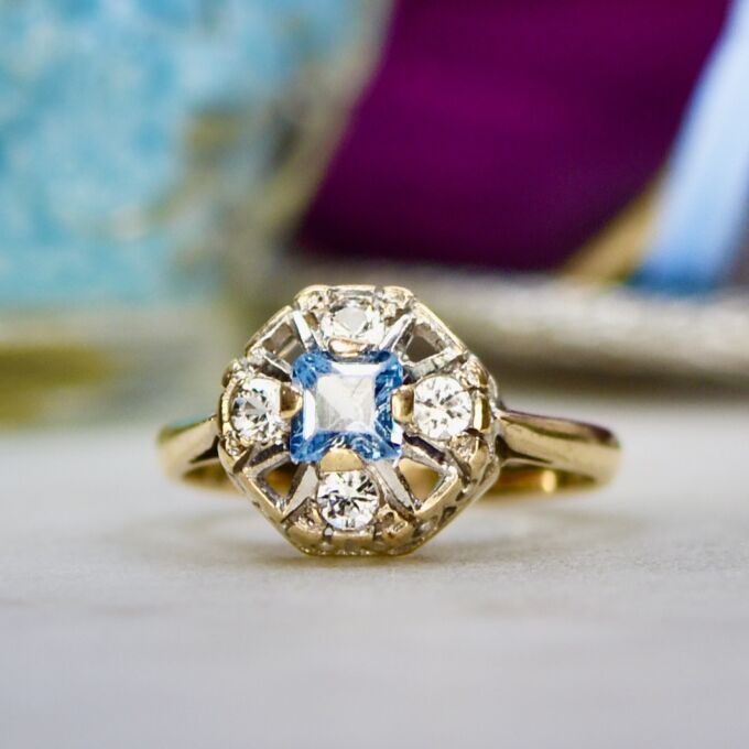 Cross Design Ring in 9ct Gold