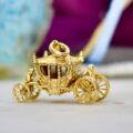 Four Wheel Carriage in 9ct Gold