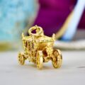 Four Wheel Carriage in 9ct Gold