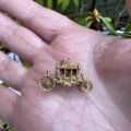 Four Wheel Carriage in 9ct Gold