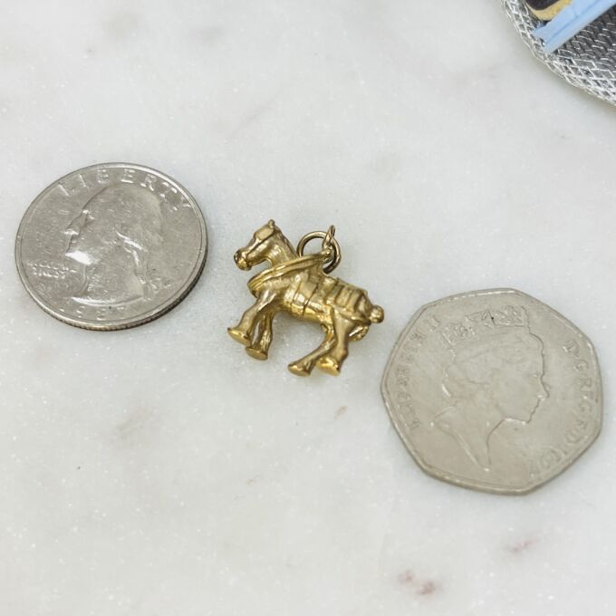 Harness Horse in 9ct Gold
