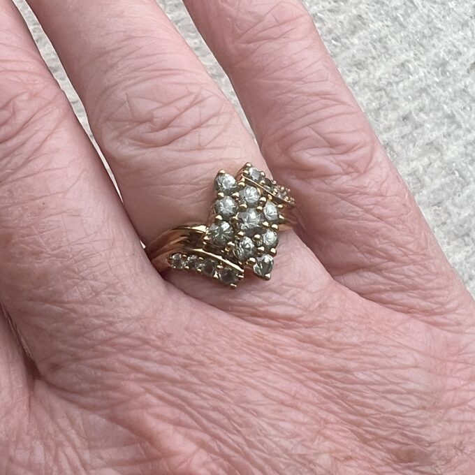 Green Sapphire Cluster Ring in 9ct Gold