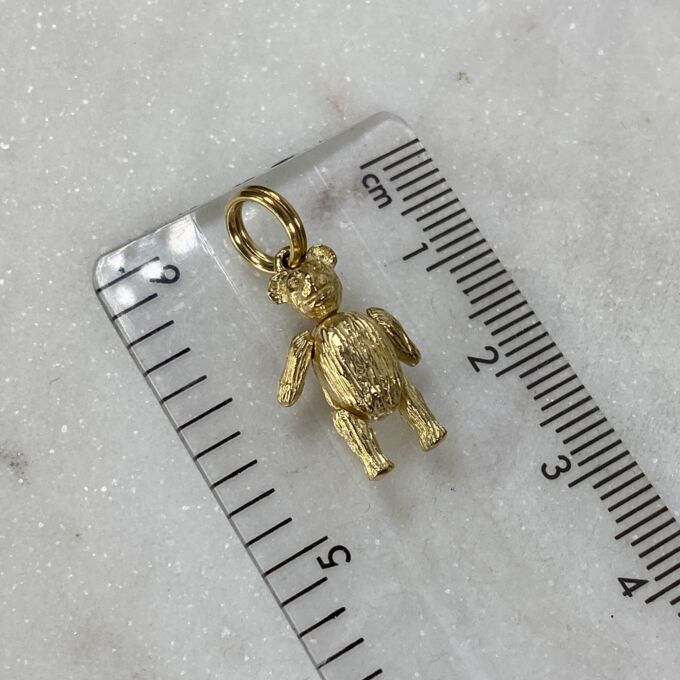 Tiny Teddy Bear in 9ct Gold